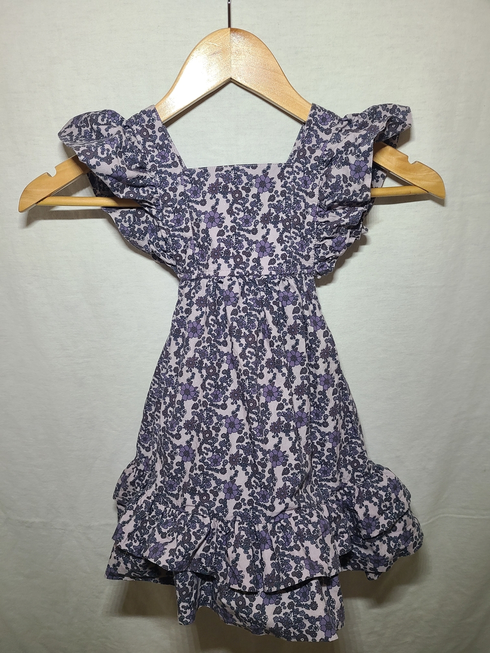 3T kate quinn Lavender and Purple Floral Ruffle Dress